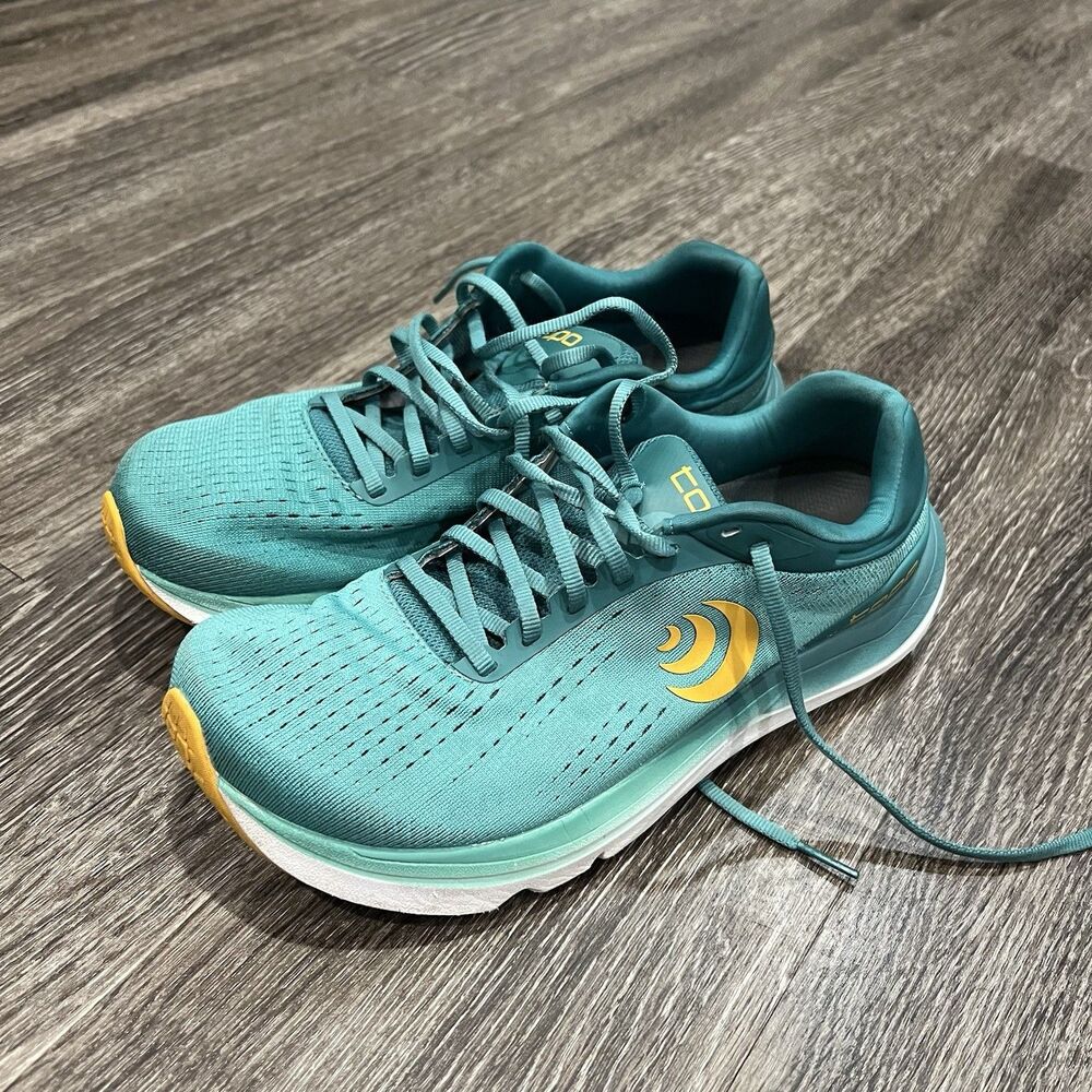 Topo Magnifly 5 Teal/Gold Womens Size 9M